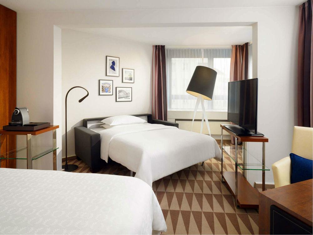 Hotel Sheraton Westpark 4*